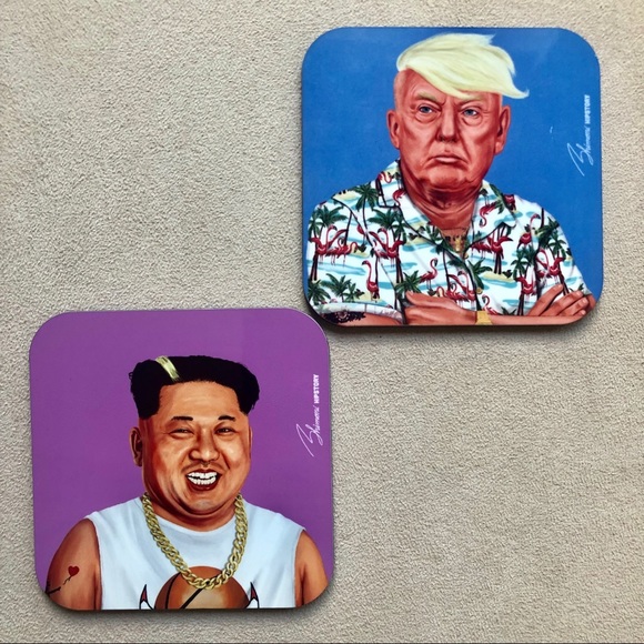 Hipstory Other - Set of 2 Hipstory Wooden Drink Coasters